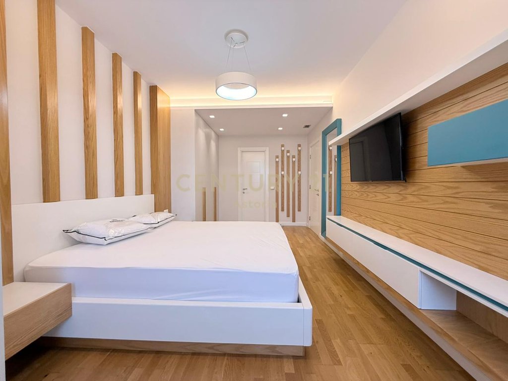 Modern 3+1+2 apartment with 2 parking spaces – Premium location in Komuna e Parisit (Da Capo)
