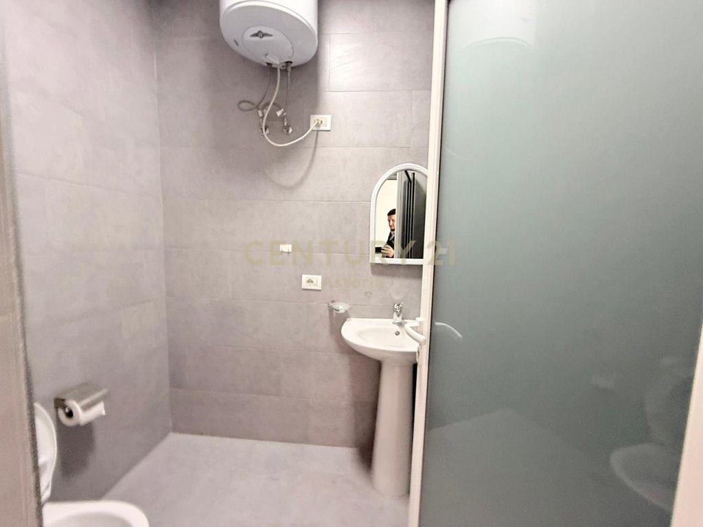 APARTMENT 2+1+2 FOR SALE NEAR THE FORMER ELECTRICAL MARKET, IT'S OK BAR