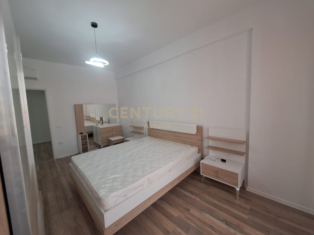 APARTMENT+PARKING FOR RENT AT URBAN GATE JUST FURNISHED