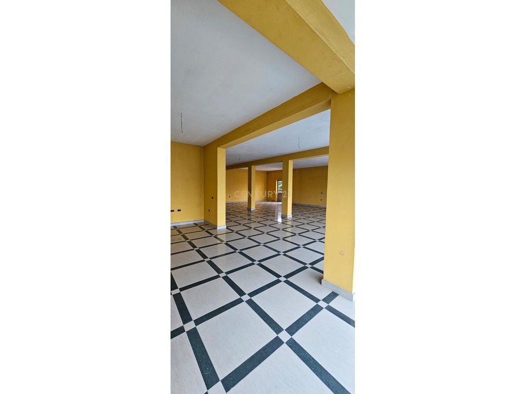 SHOP FOR RENT IN SHKOZET, DURRES 600 EURO/MONTH