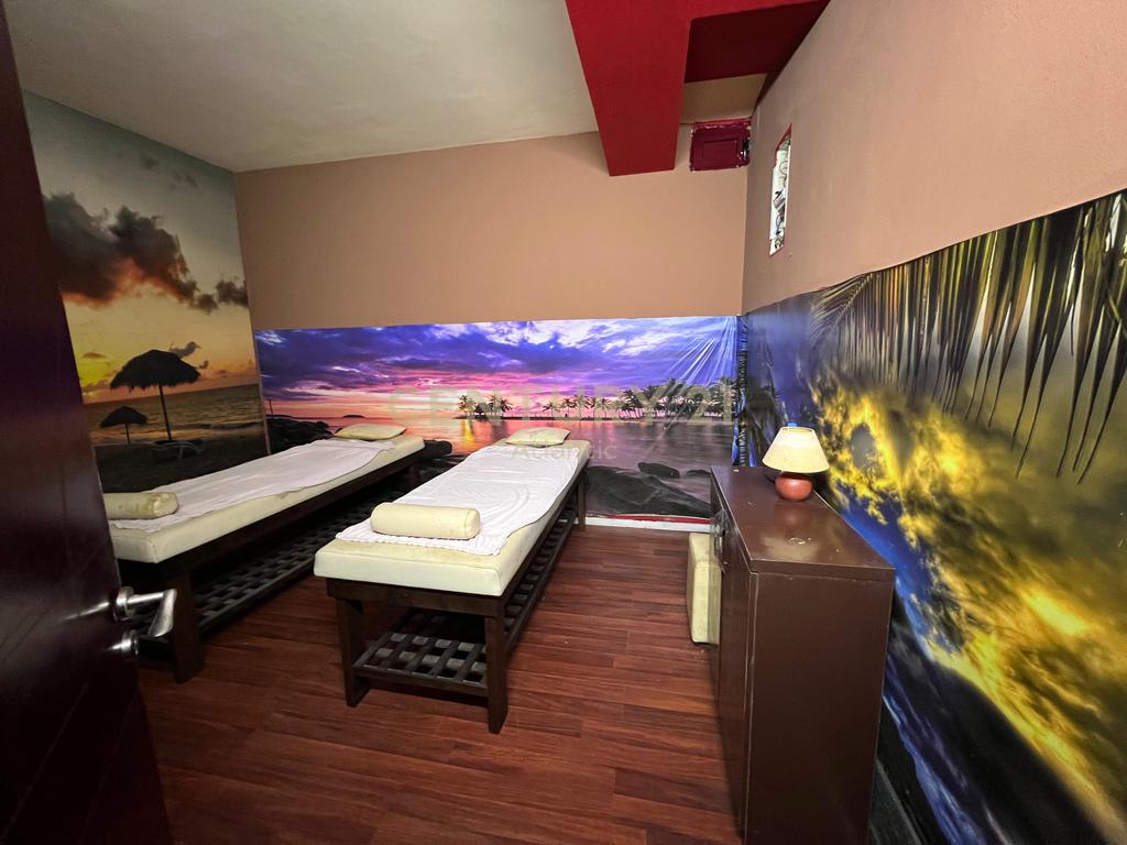 BUSINESS FOR SALE IN THE CENTER OF DURRES!