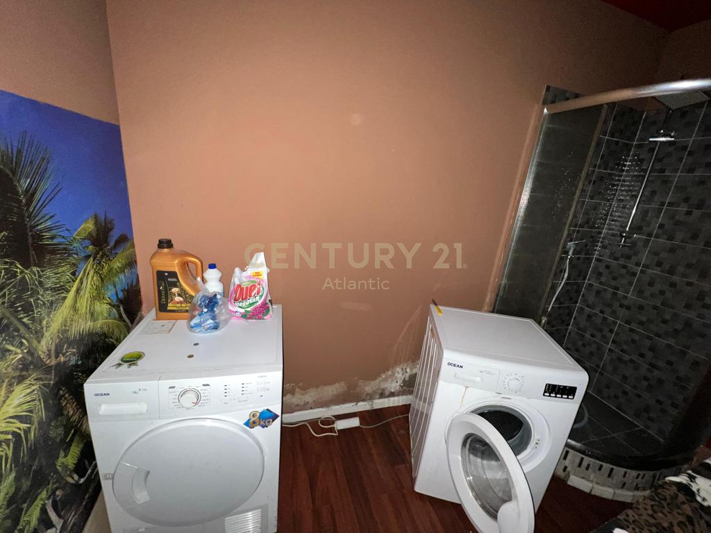 BUSINESS FOR SALE IN THE CENTER OF DURRES!