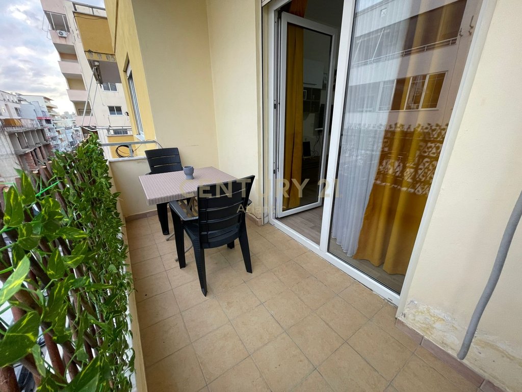 FOR DAILY RENT, SUPER APARTMENT 30 METERS FROM THE SEA NEAR ADRIATIC HOTEL, DURRES BEACH.