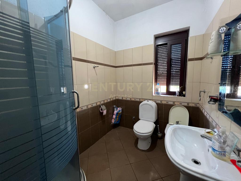PRIVATE HOUSE FOR SALE IN SUKTH DURRES !