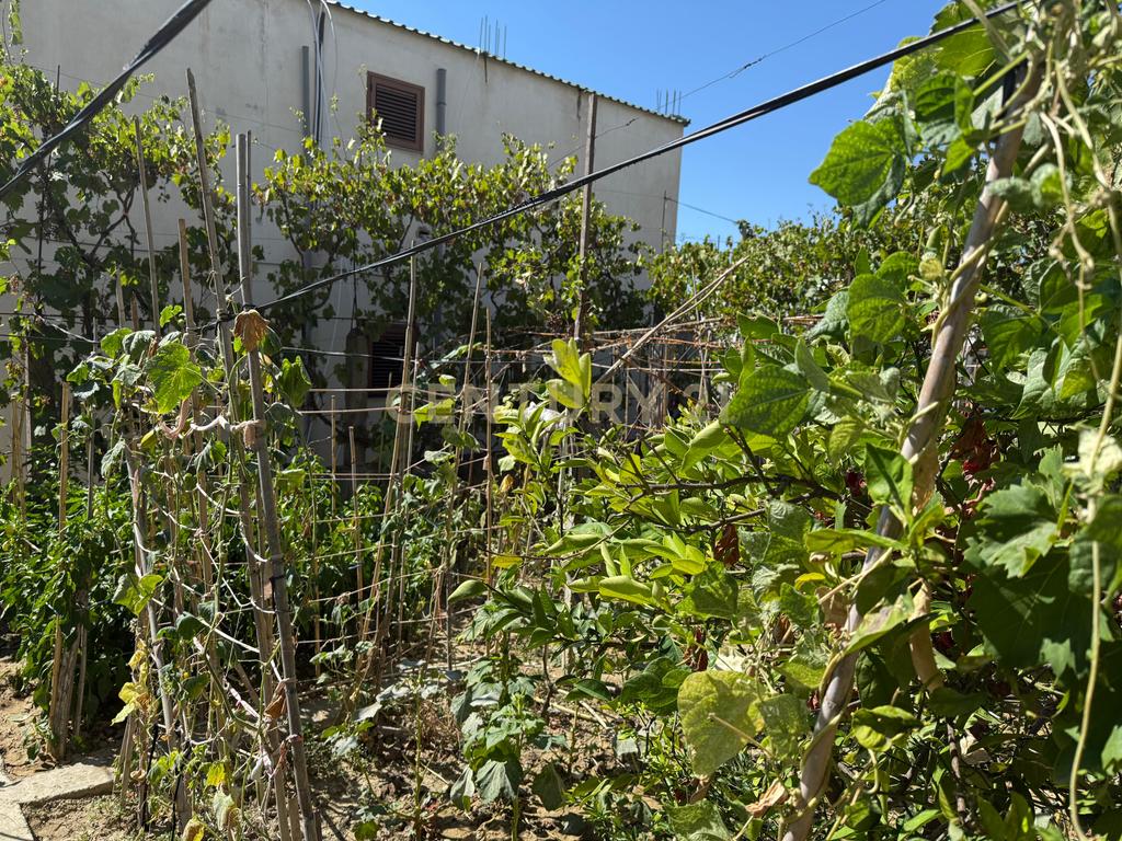 "3-Story Villa with Underground Parking in Arapaj"