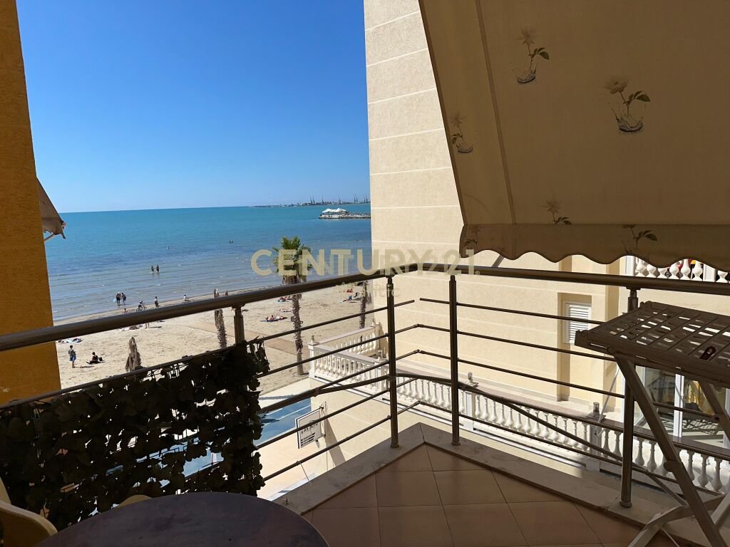 2+1 APARTMENT FOR RENT ON THE BEACH FIRST LINE TO THE SEA!