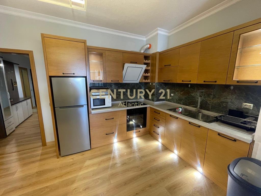 Apartment 3+1+2T+2B for rent – Liqeni i Thate, Tirana!