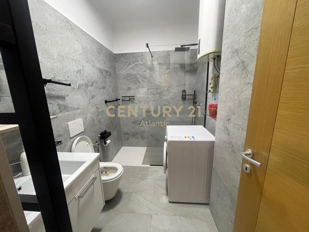 Apartment 3+1+2T+2B for rent – Liqeni i Thate, Tirana!