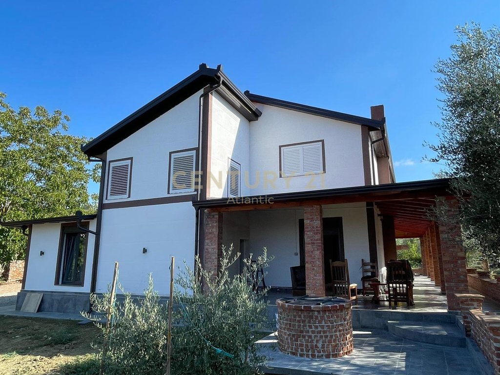 TWO-STORY VILLA FOR SALE IN DURRES AREA!