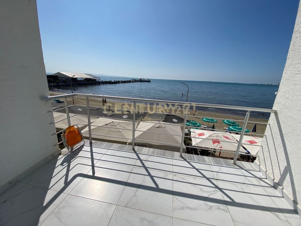 FOR RENT 2+1 APARTMENT FIRST LINE TO THE SEA, RROTA KUQE BEACH!
