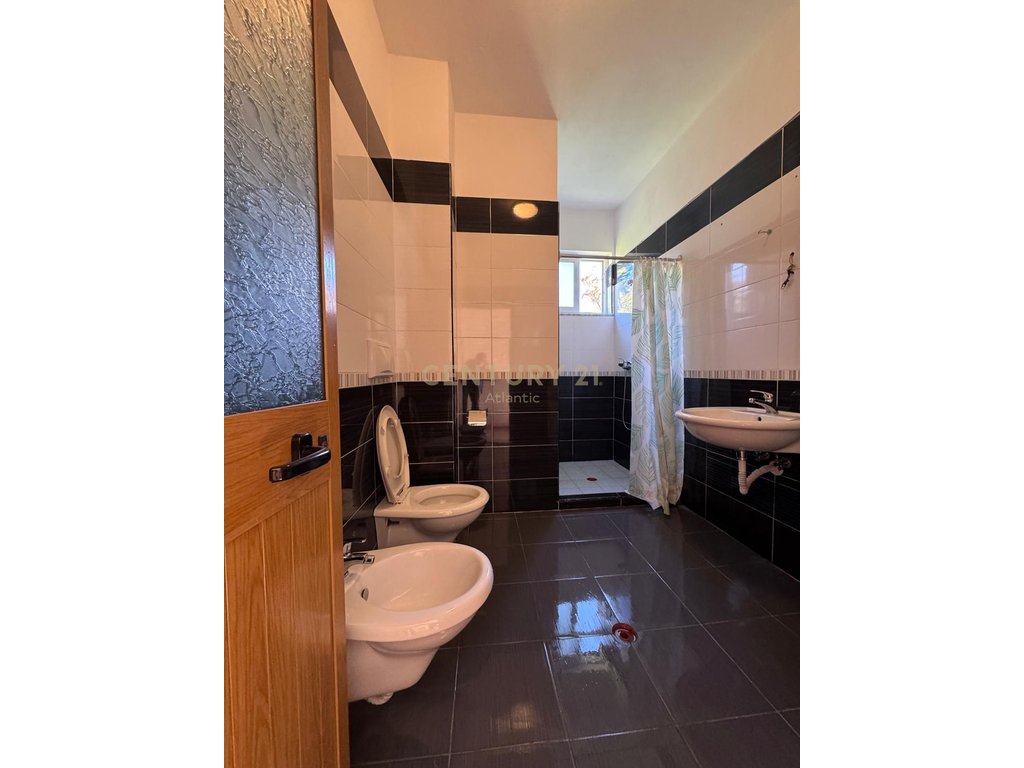 Villa for sale – Arapaj, Durrës Strategic location near the main road.