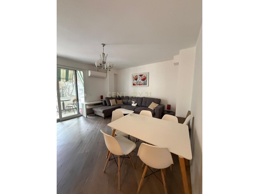 1+1 Apartment private residence + parking space For Sale in Mali i Robit, Durrës - €90,000 | 60 m²