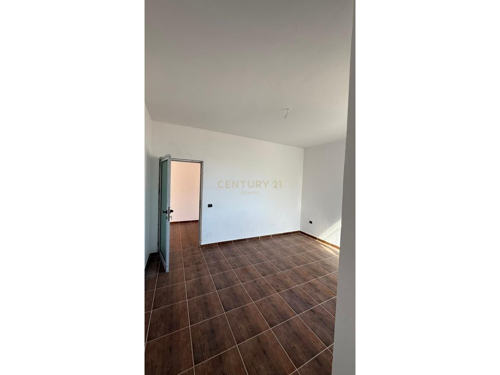 Apartment 1+1 For Sale in Shkëmbi i Kavajës, Durrës - | 86 m²