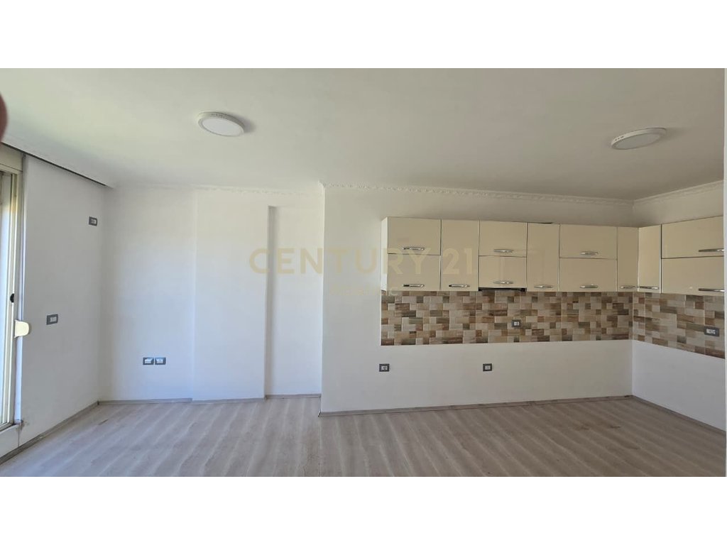 2+1+2t apartment for sale near the Stadium, Durrës (Former Sand Field)