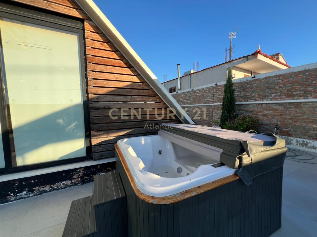 VILE ALPINE DRRURI WITH JACUZZI FOR SALE IN SHKALLNURE DURRES !