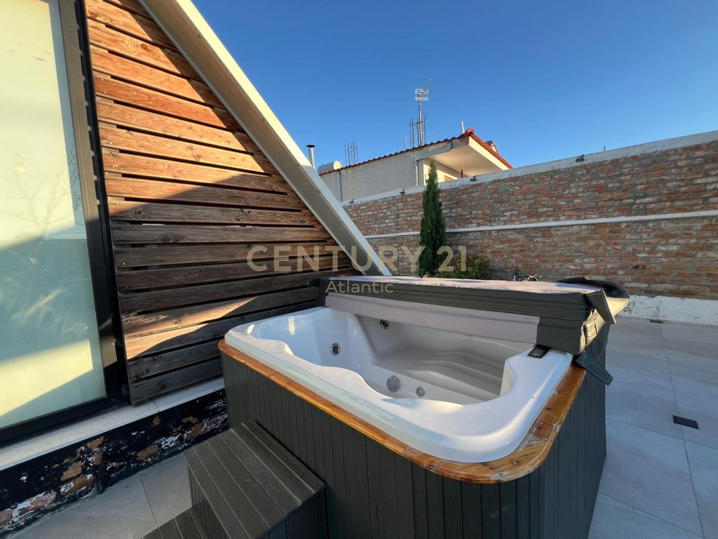 VILE ALPINE DRRURI WITH JACUZZI FOR SALE IN SHKALLNURE DURRES !