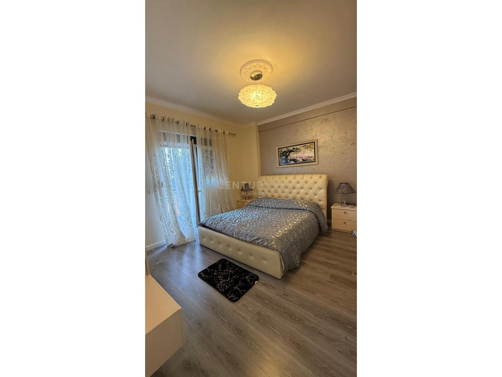 Apartament 1+1 Me Qira në Plazh Rrota e Kuqe, Durrës - 350€