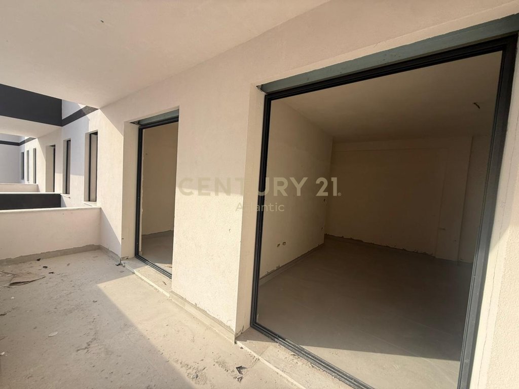 Apartment 2+1+2 bathrooms for sale in Saeli Complex, Golem 116,600€ | 106 m²