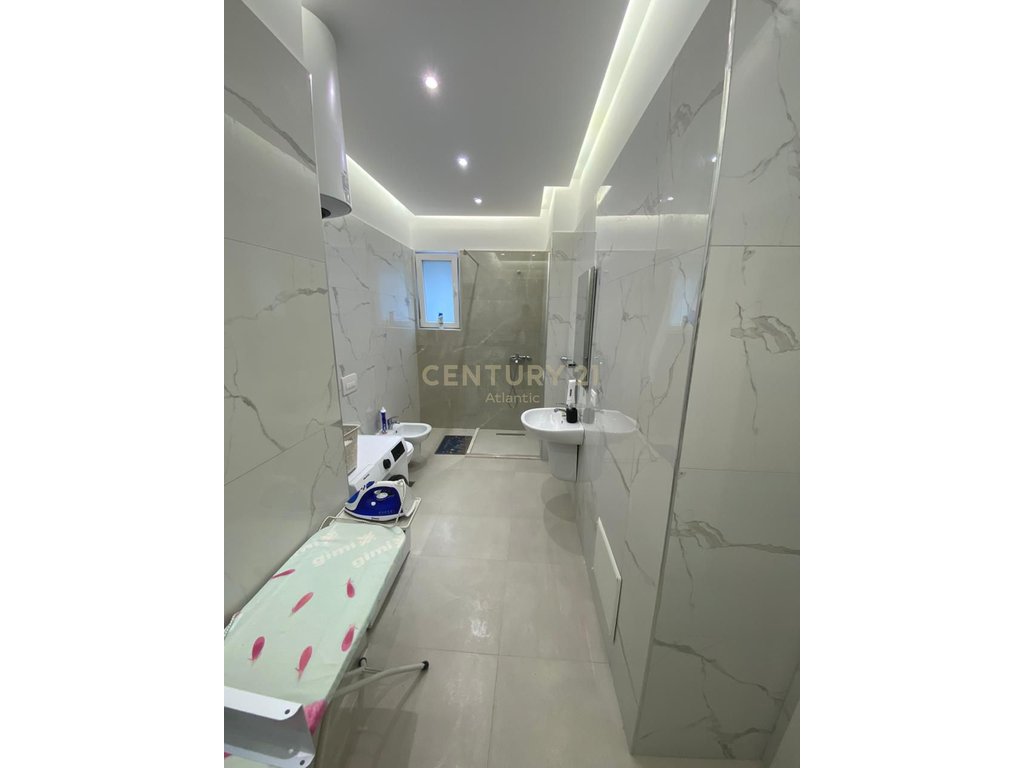 Apartment for Sale – First Line with Sea, Side View – Beach, Durrës
