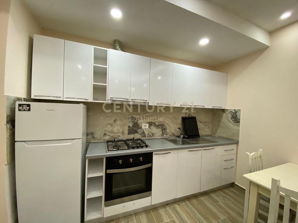 1+1 APARTMENT IN THE CENTER NEAR THE DURRES MUSEUM!
