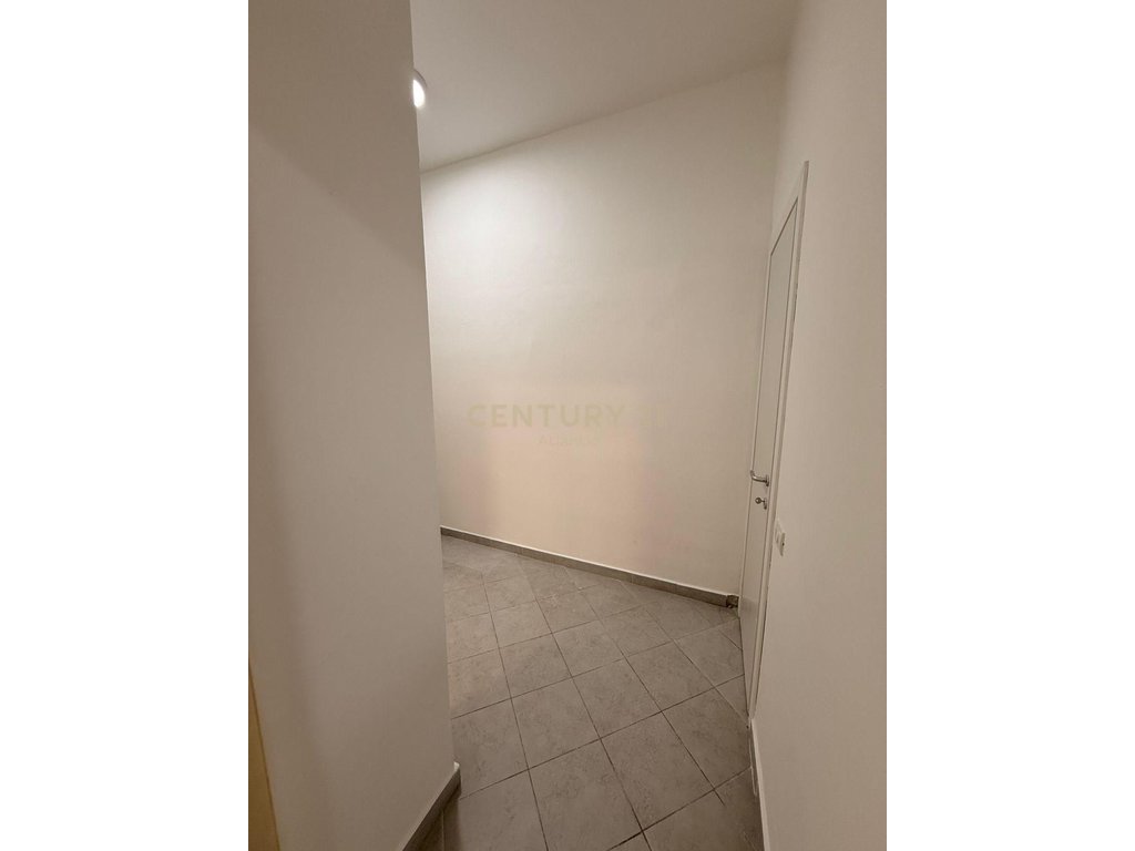 Apartment 1+1 in Plazh Hekurudha