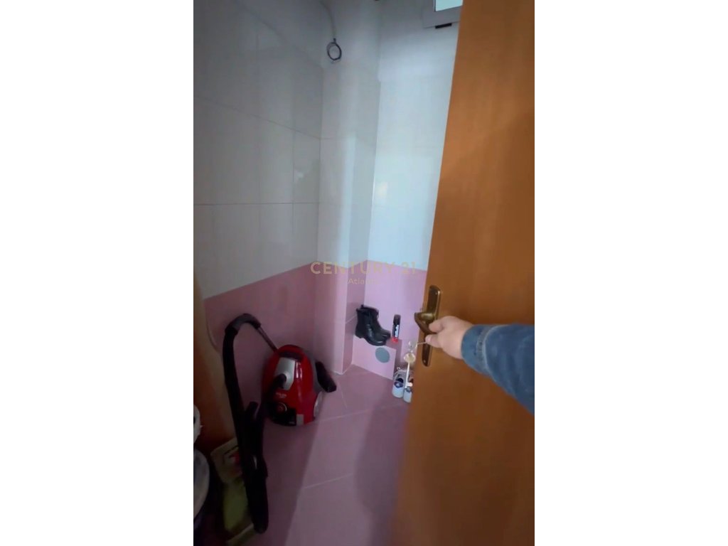 APARTMENT 2+1+2 BATHROOMS FOR SALE IN ILIRIA BEACH!