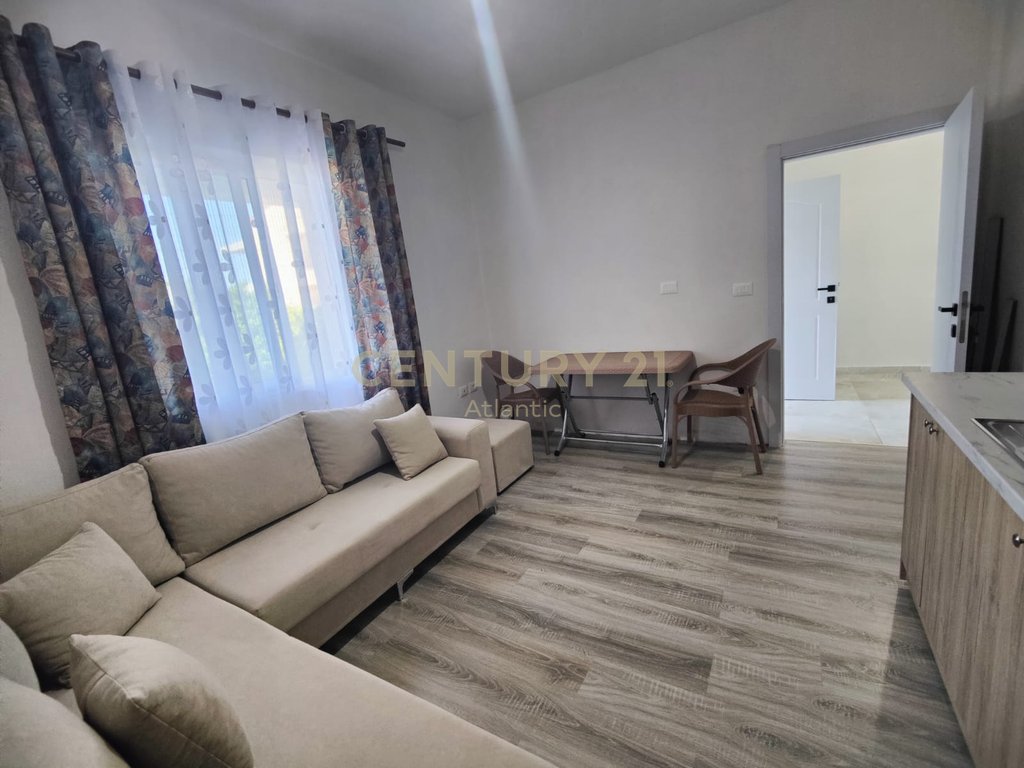 FLOOR 1 FOR RENT, 1+1 NEAR GALAKTIKU, DURRES!