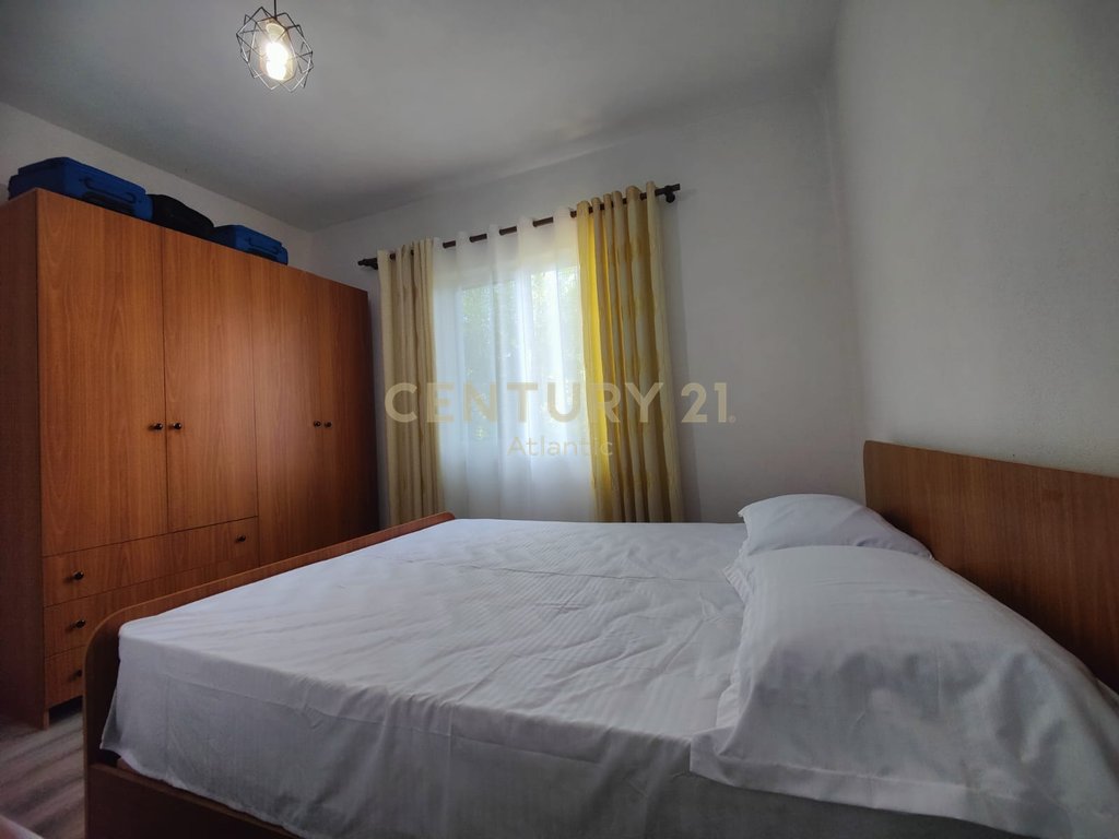 FLOOR 1 FOR RENT, 1+1 NEAR GALAKTIKU, DURRES!
