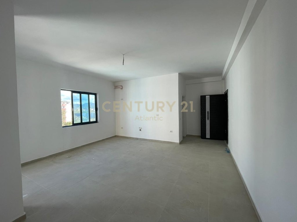 1+1 Apartment for Sale in Mali i Robit, New Construction with Pool