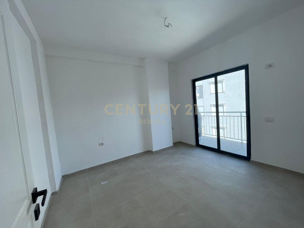 1+1 Apartment for Sale in Mali i Robit, New Construction with Pool