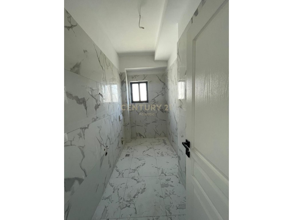 1+1 Apartment for Sale in Mali i Robit, New Construction with Pool
