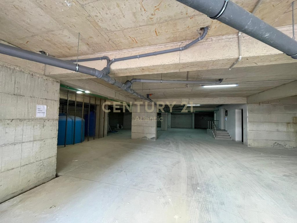 1+1 Apartment for Sale in Mali i Robit, New Construction with Pool