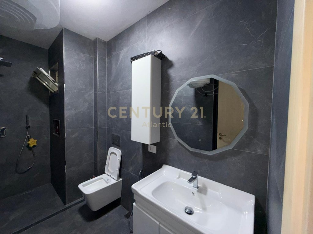 Apartament 1+1 Me Qira në Shkëmbi i Kavajës, Durrës - 500€ | 63 m²