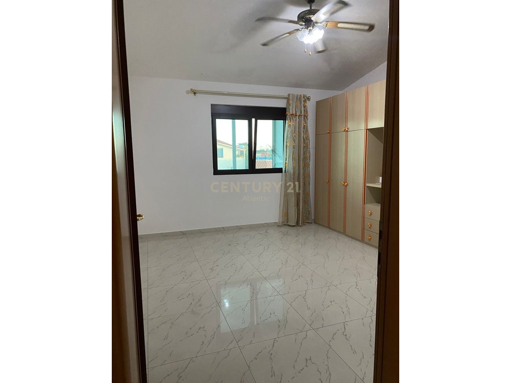 Apartament 2+1 Me Qira në Periferia Durrës - 360€ | 308.38 m²