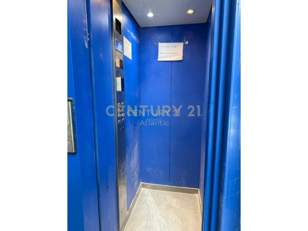 Jepet me qira apartament 2+1 me pamje deti ,Plazh Stacioni i parë, Durrës!
