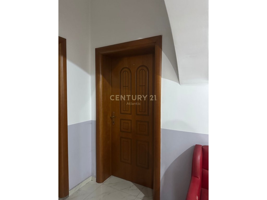 Business Premises for Rent in the Center of New Sukth, Durrës