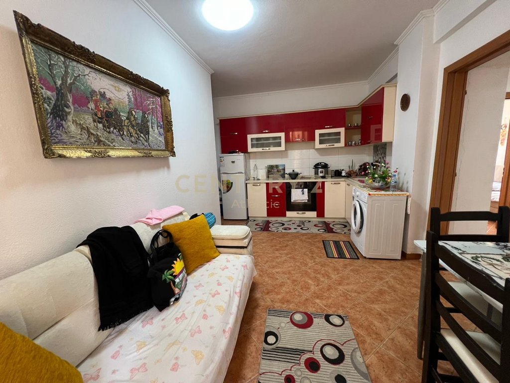 APARTMENT FOR RENT FIRST LINE WITH SEA BEACH RED WHEEL FOR LONG TERM RENT!