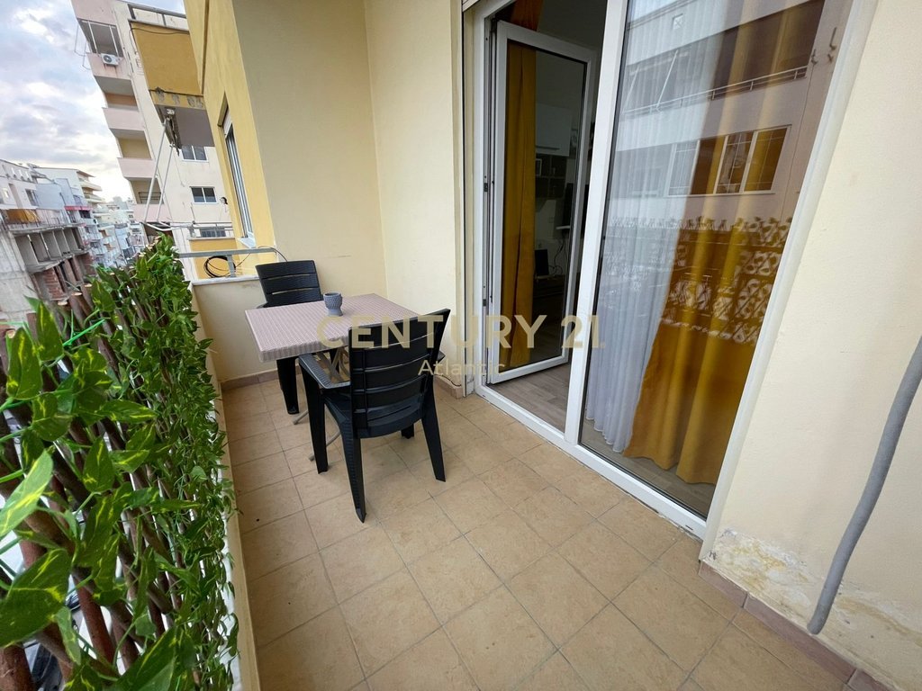 APARTMENT FOR RENT 30 METERS FROM THE SEA NEAR ADRIATIC HOTEL, DURRES BEACH.