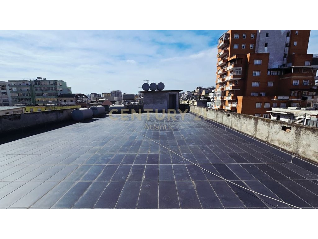 APARTMENT 6+2 FOR SALE Aleksander Goga Street, Durrës