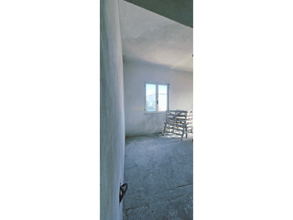 APARTMENT 6+2 FOR SALE Aleksander Goga Street, Durrës