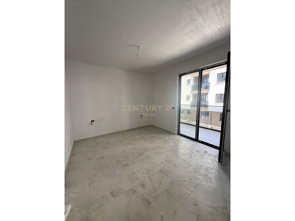 Apartment 1+1 For Sale in Mali i Robit, Durrës