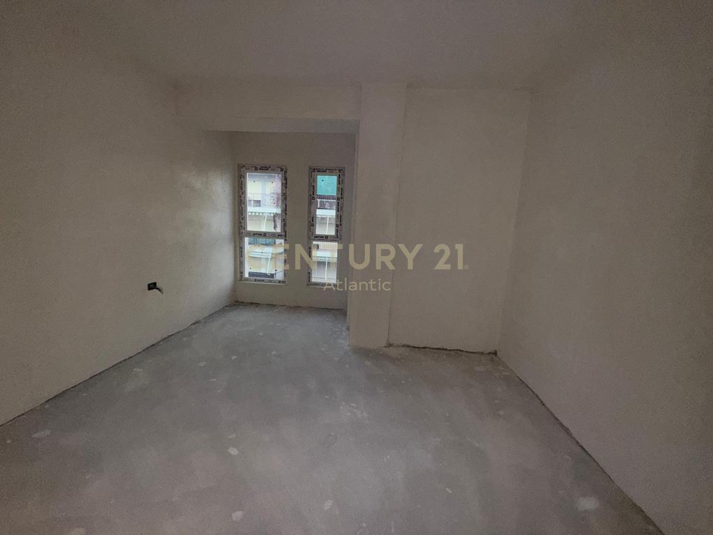 Apartment 1+1 For Sale in Golem, 150 meters from the sea - €93,200 | 72 m²