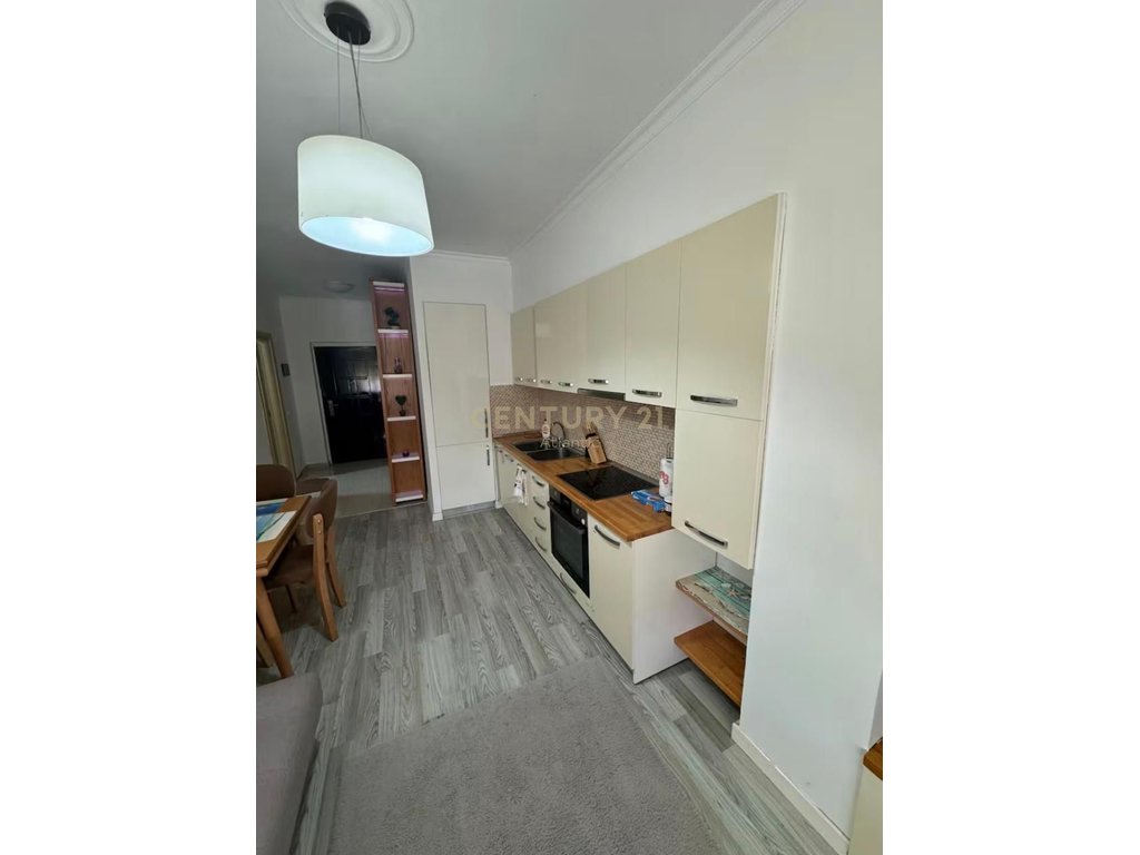 1+1 Apartment For Sale on Red Wheel Beach, Durrës - 115000€