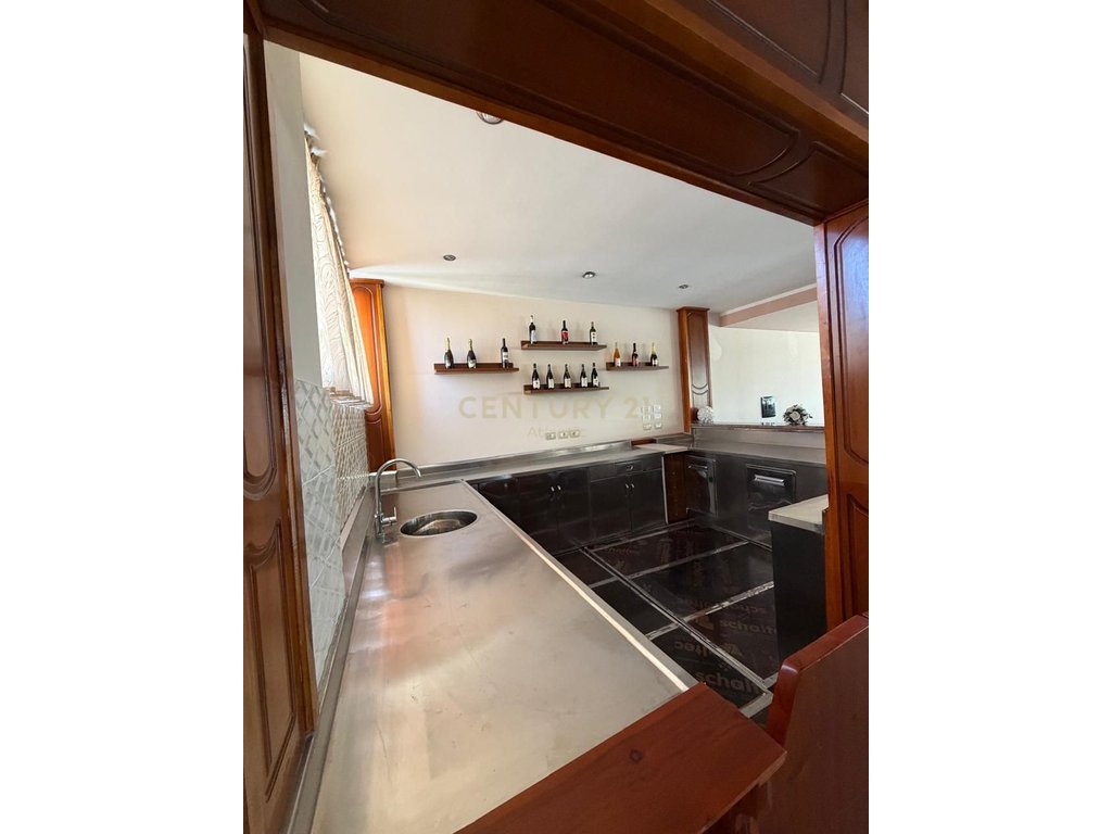 Commercial Space for Rent in Ish-Këneta, Durrës