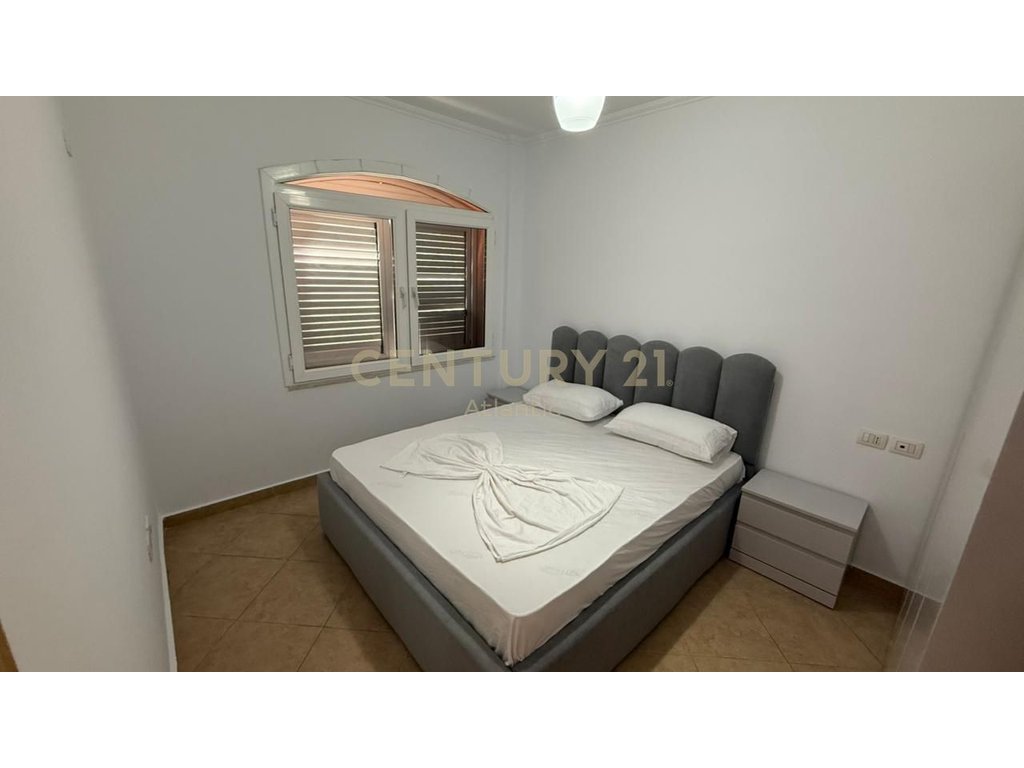 Apartment 2+1 For Long-Term Rent First Line Golem 80 m²
