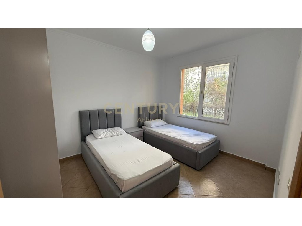 Apartment 2+1 For Long-Term Rent First Line Golem 80 m²