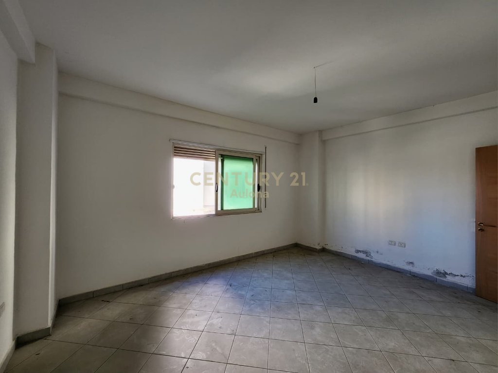 1+1 APARTMENT WITH VERANDA FOR SALE IN THE COMPLEX "GREEN TOWER VLORE"