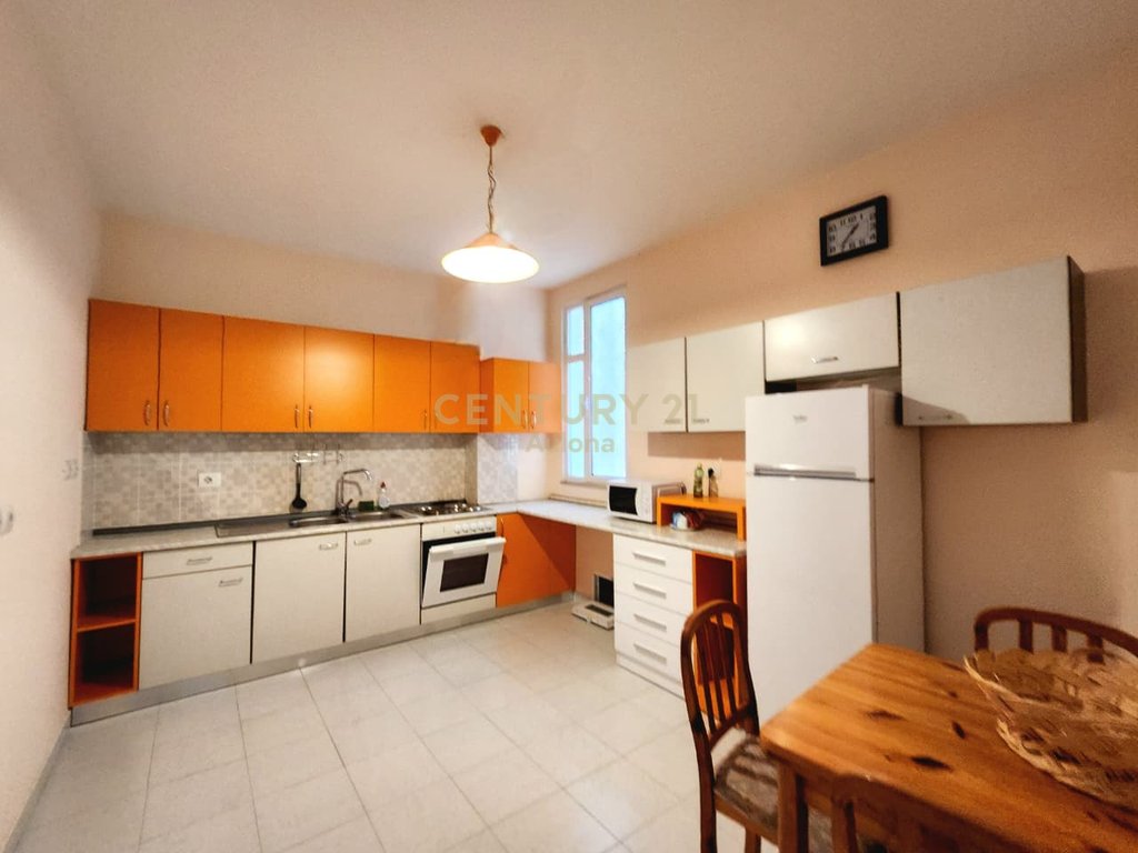 LARGE APARTMENT FOR RENT NEAR THE UNIVERSITY IN SKELE