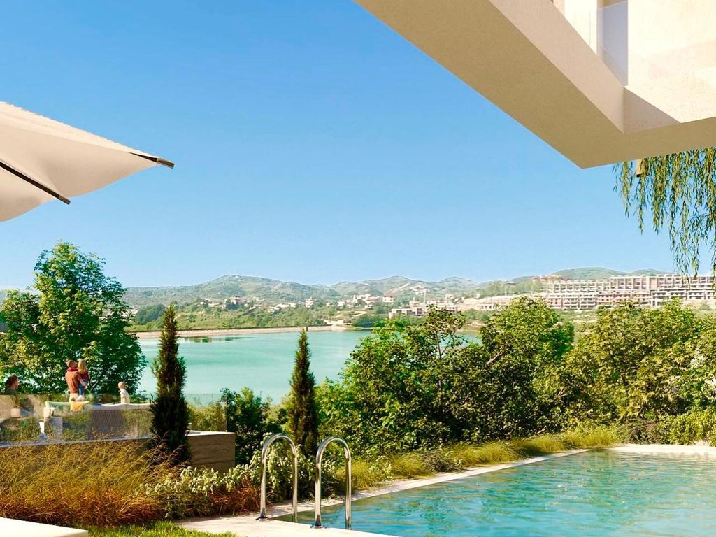 Blin Residence, Villa with Pool for Sale – Third Line on the Shore of Lake Farka