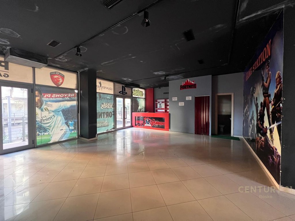 Commercial space for sale on Dibra Street!